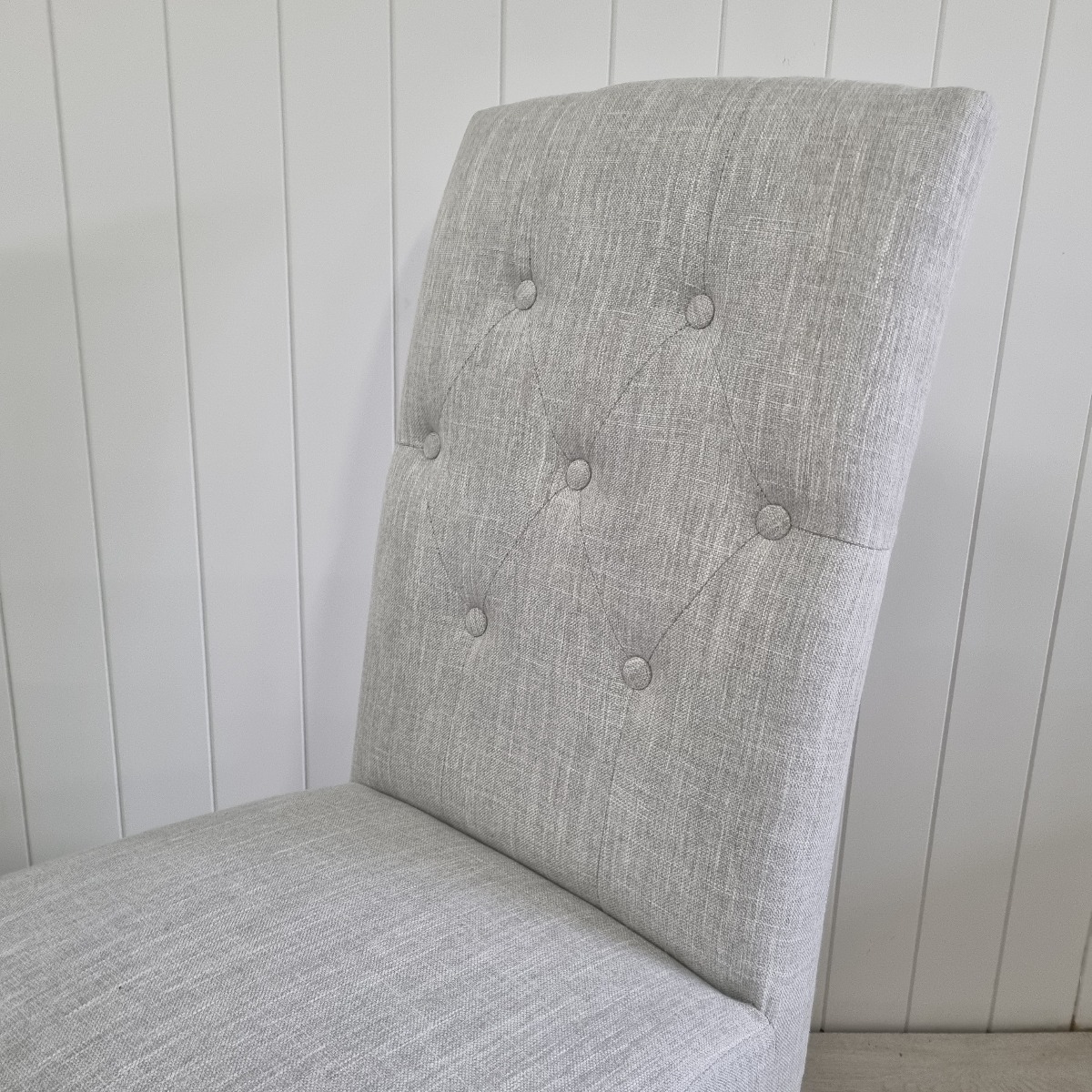 Tiffany Hamptons Style Buttoned Dining Chair, Silver with Whitewash Timber Legs (RRP $349) - Image 4