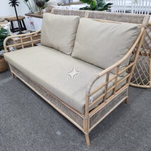 FLOORSTOCK CLEARANCE SALE "Havana" Hamptons Style Alfresco Rattan & Wicker Lounge Setting with Coffee Table, Greywash (RRP $2499)