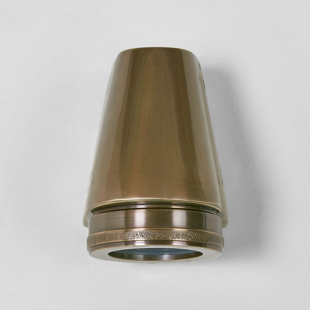 Seaman Outdoor Wall Light Antique Brass (RRP $437.80) - Image 2