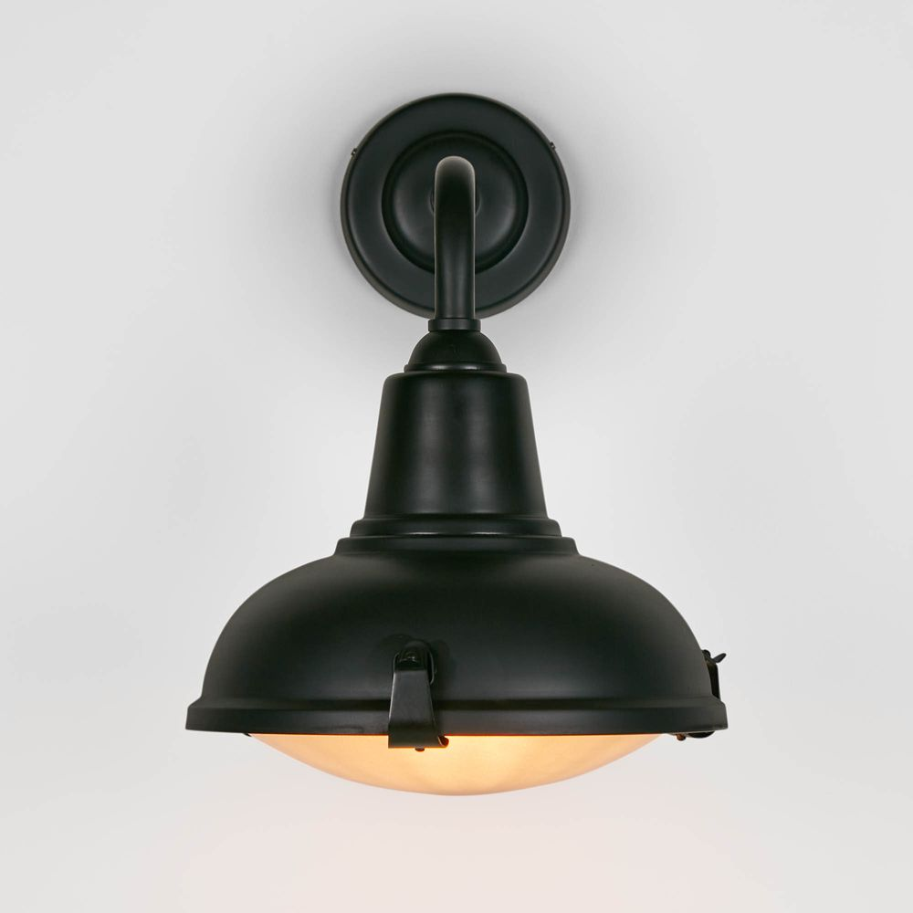 Catalina Outdoor Wall Light Black (RRP $715) - Image 2