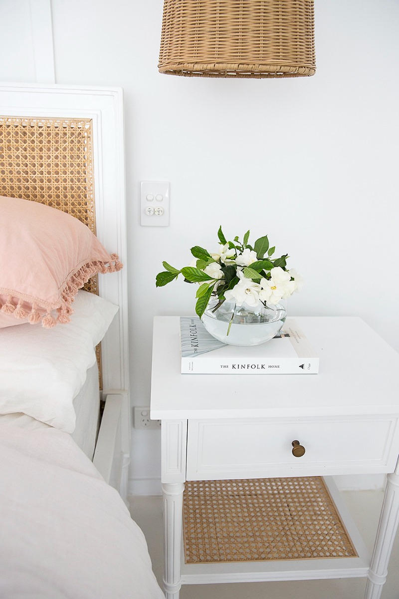 Hamilton Cane Bed Double White, 149cm Wide x 217cm Long x 122cm High - Image 6