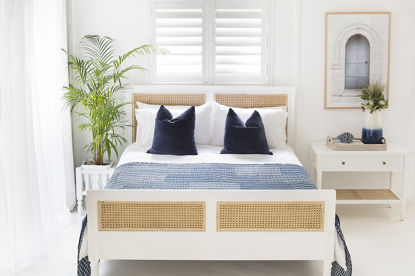 Hamilton Cane Bed Double White, 149cm Wide x 217cm Long x 122cm High - Image 4