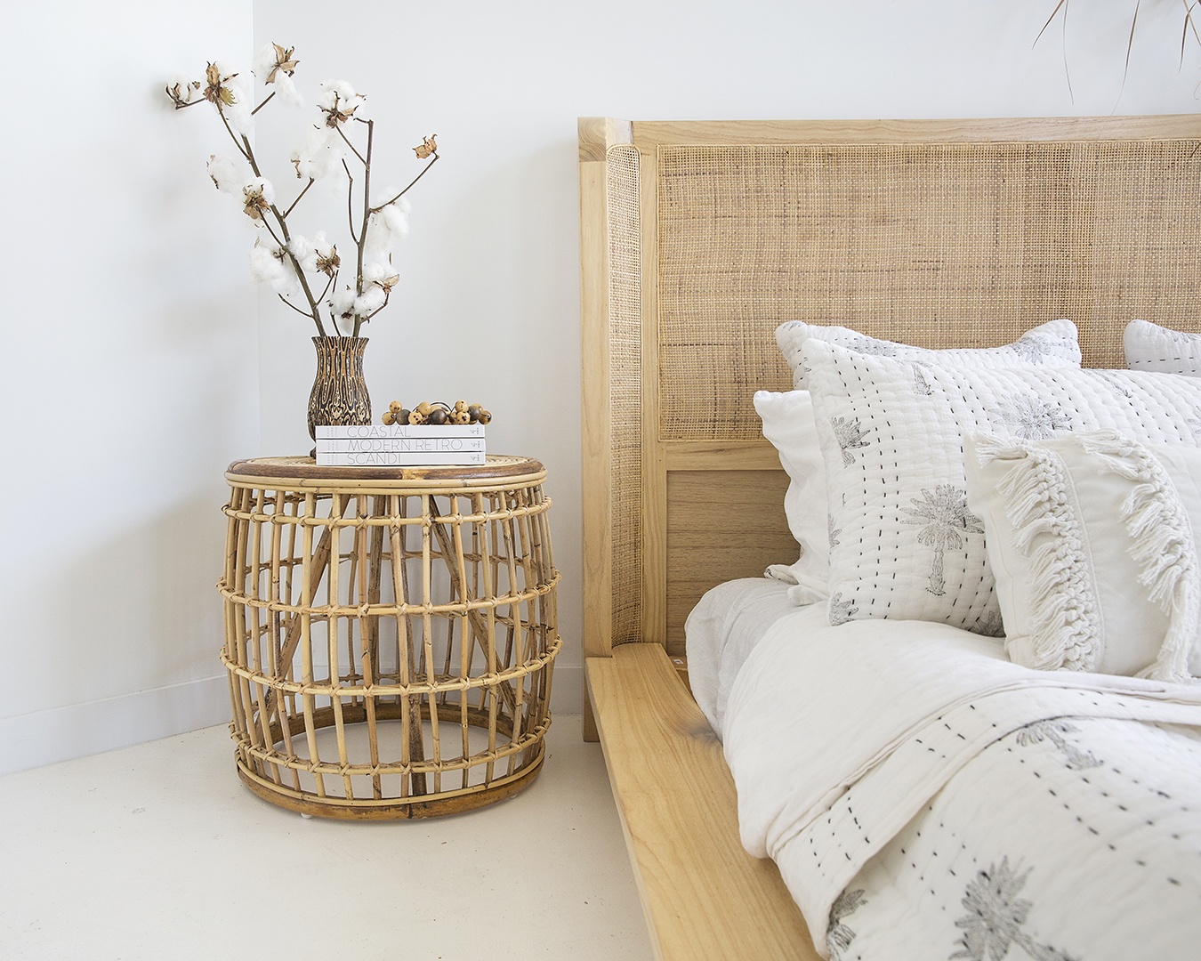 Castaway Bed Queen Size, W 182cm x D 221cm x H110cm - Image 7