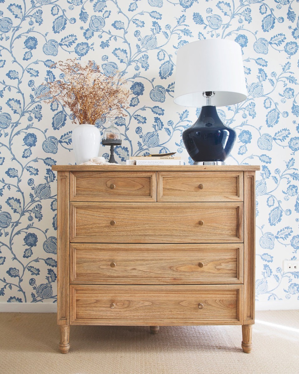 Hamilton Dresser 5 Drawer Weathered Oak, W 100cm x D 47cm x H 92cm (RRP $2499) - Image 2