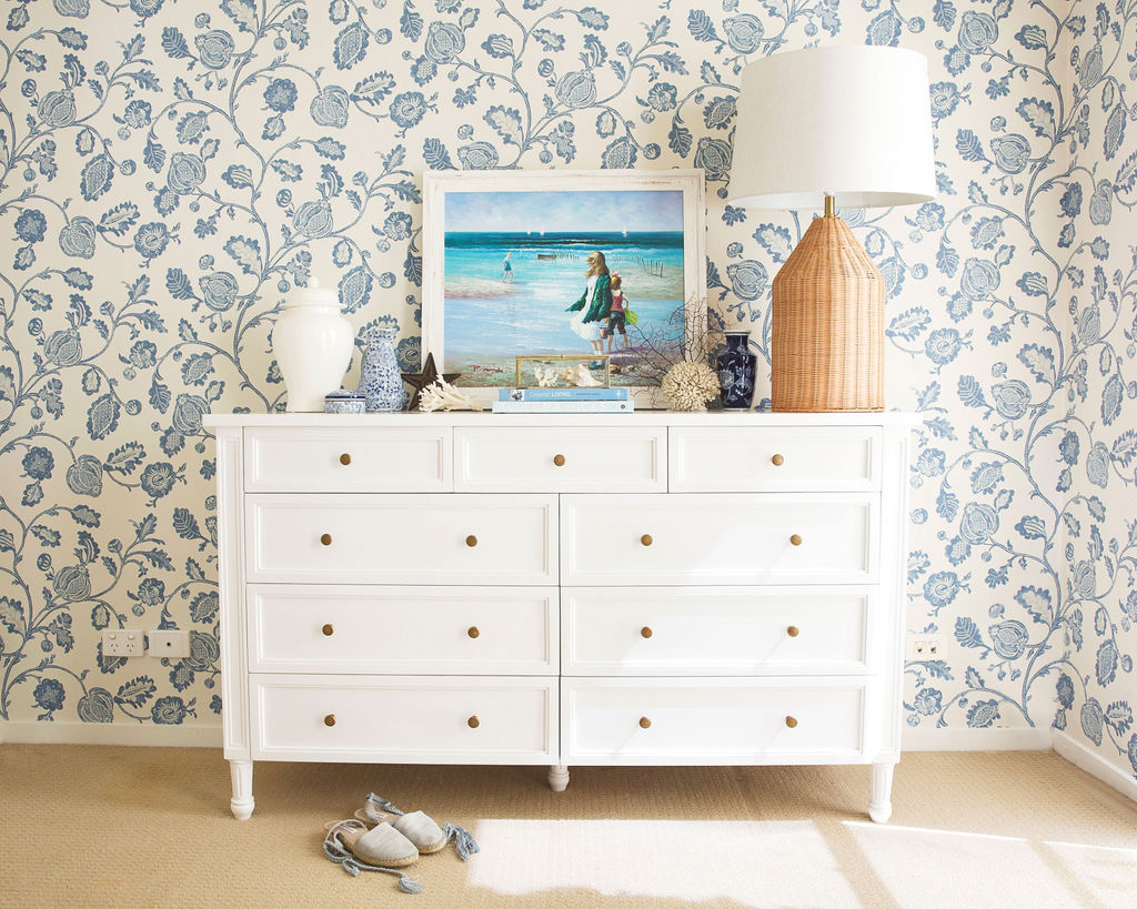 Hamilton Dresser 9 Drawer White, W 154cm x D 47cm x H 92cm - Image 4