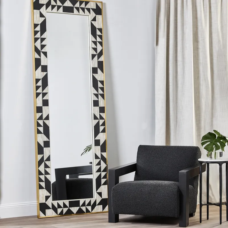 Heston Marble Petite Side Table Black, 30cm Dia x 60cm H (RRP $1353) - Image 4
