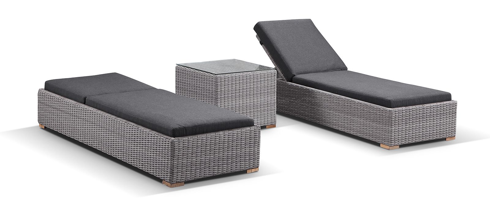 "Waikiki" Hamptons Style Wicker Sun Lounge Set in Brushed Grey with Denim Cushions & Side Table - Image 2