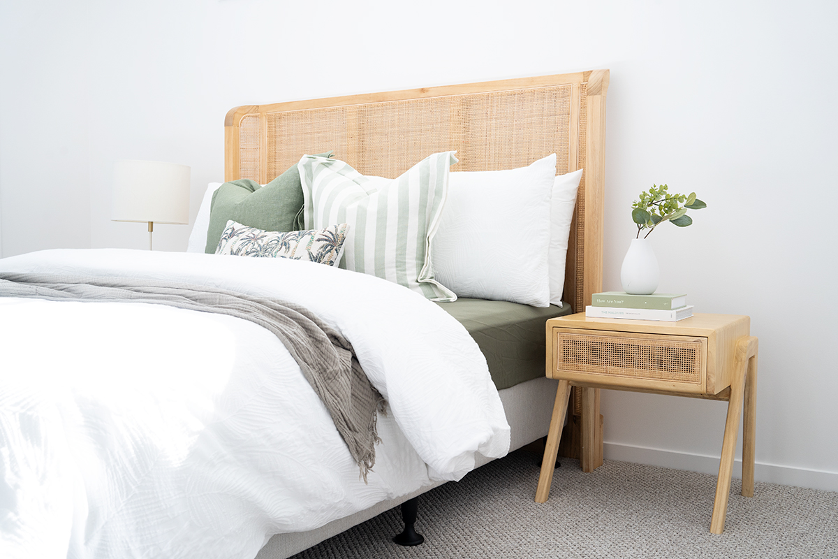 Castaway Bedhead King, Width 205cm x Height 125cm x Depth 15cm - Image 5