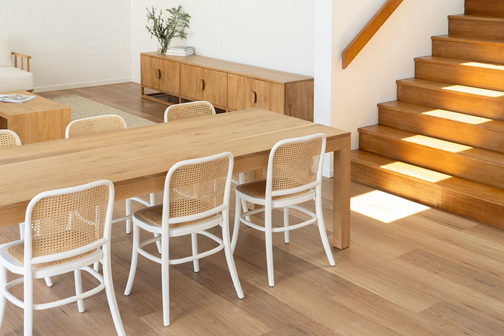 Hoffman Stacking Chair White, W 49cm × D 48cm × H84cm - Image 7