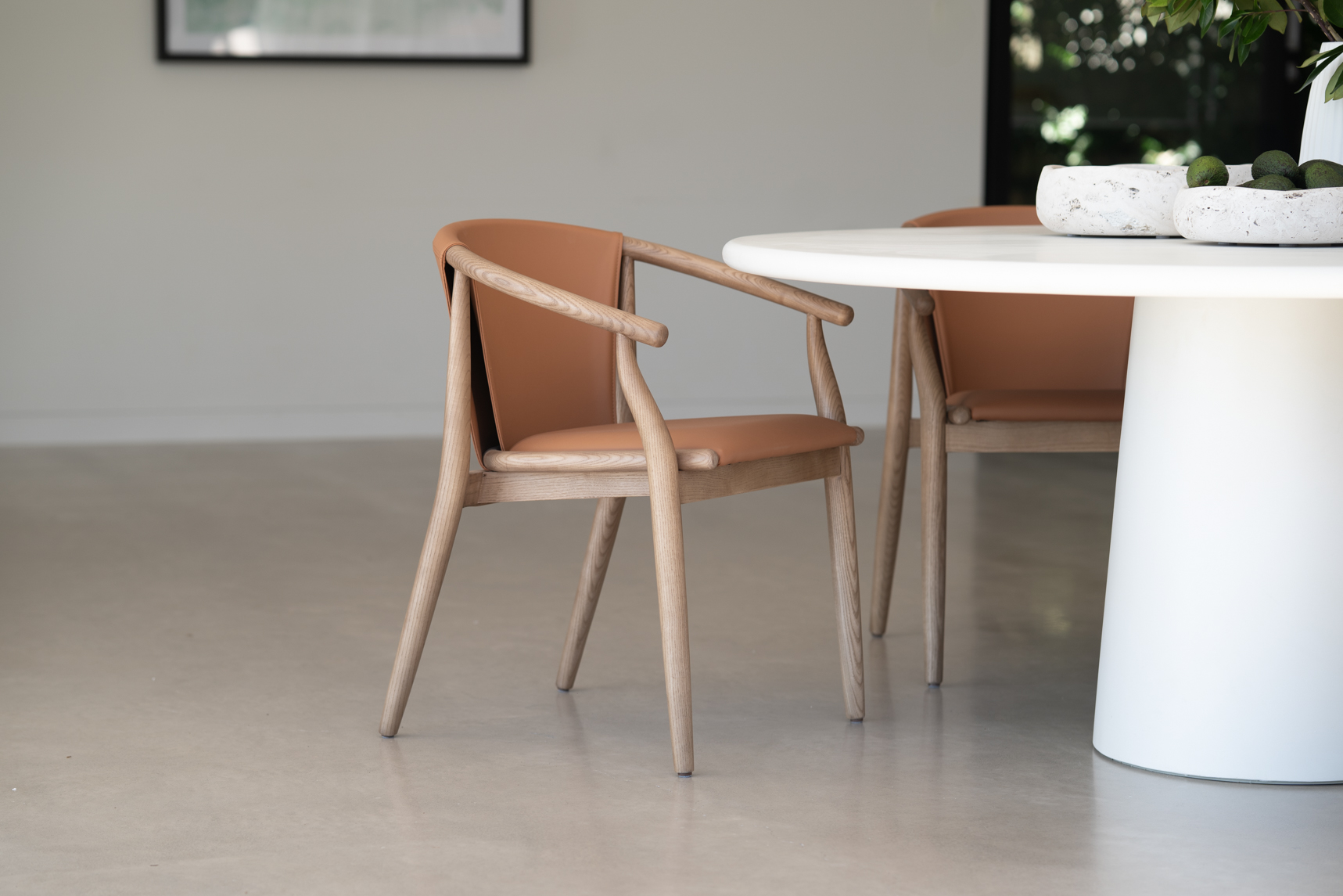 Hugo Dining Table Ivory, DIA 160cm x H 75cm - Image 10