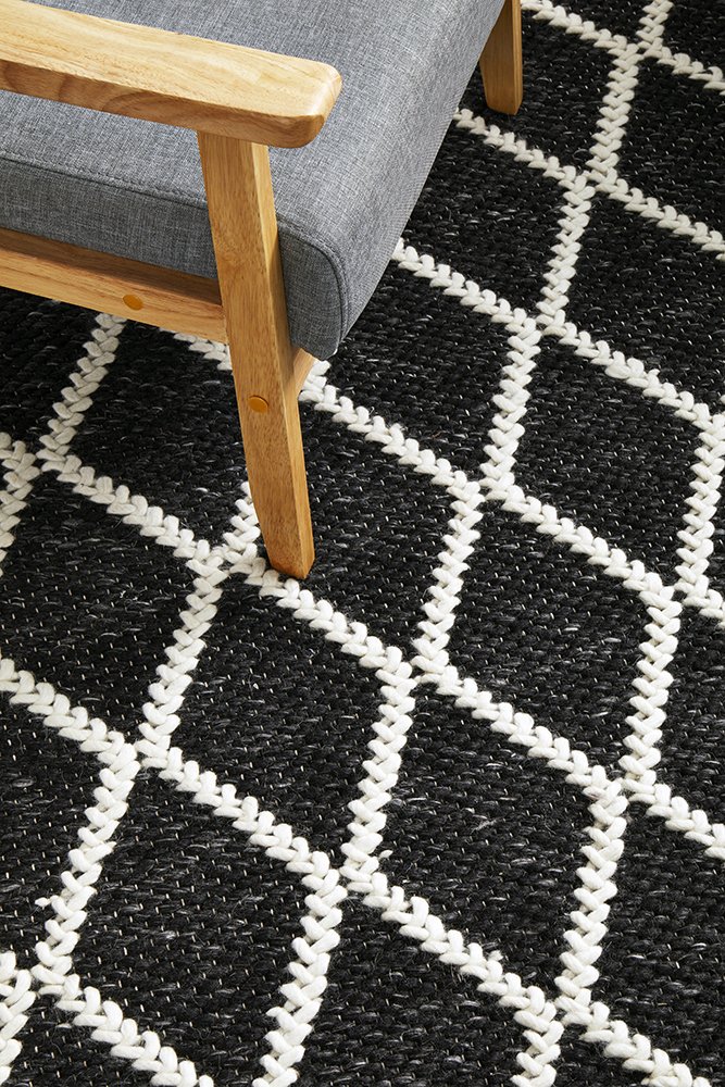 Huxley Hamptons Style Indoor Rug Black - Image 2