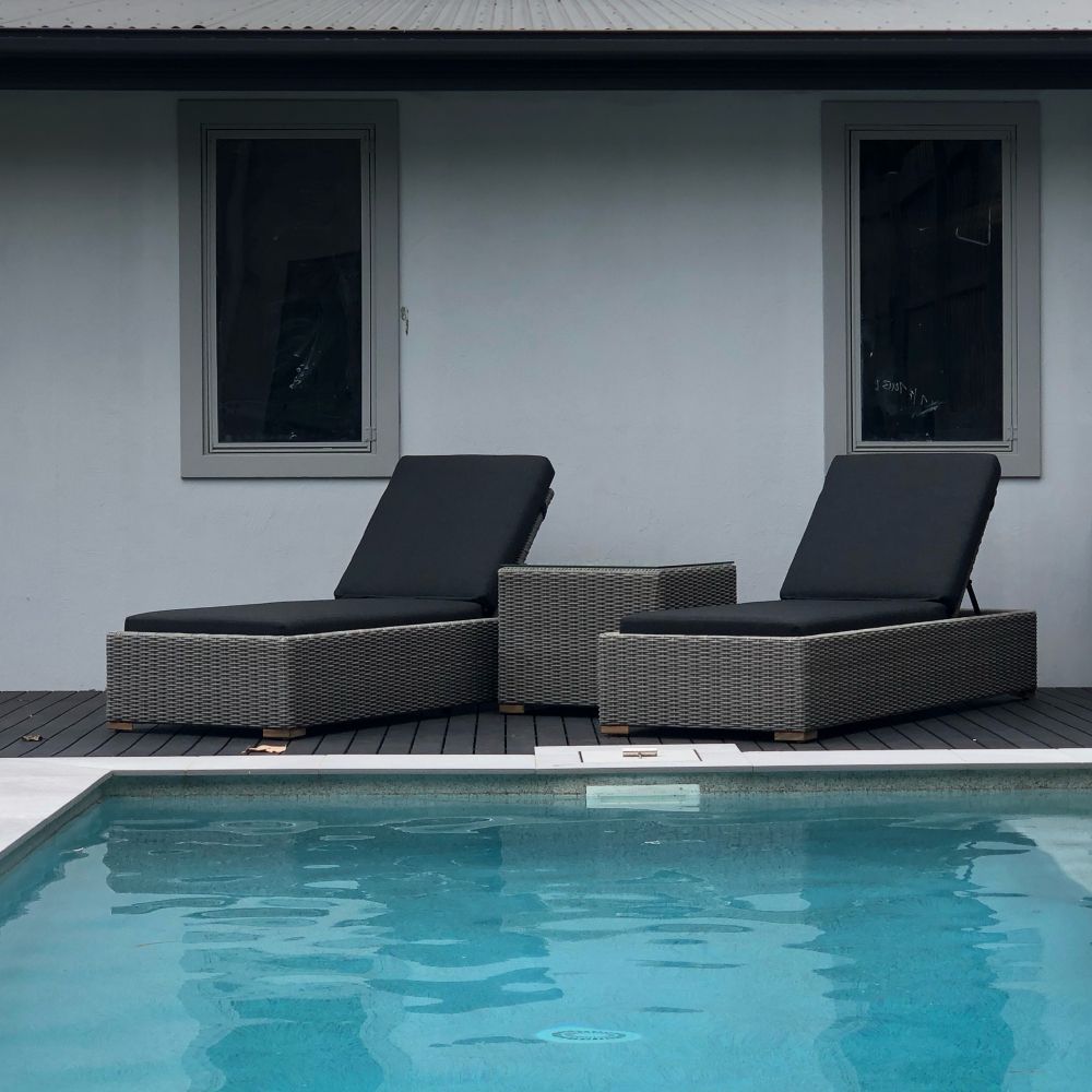 "Waikiki" Hamptons Style Wicker Sun Lounge Set in Brushed Grey with Denim Cushions & Side Table - Image 3