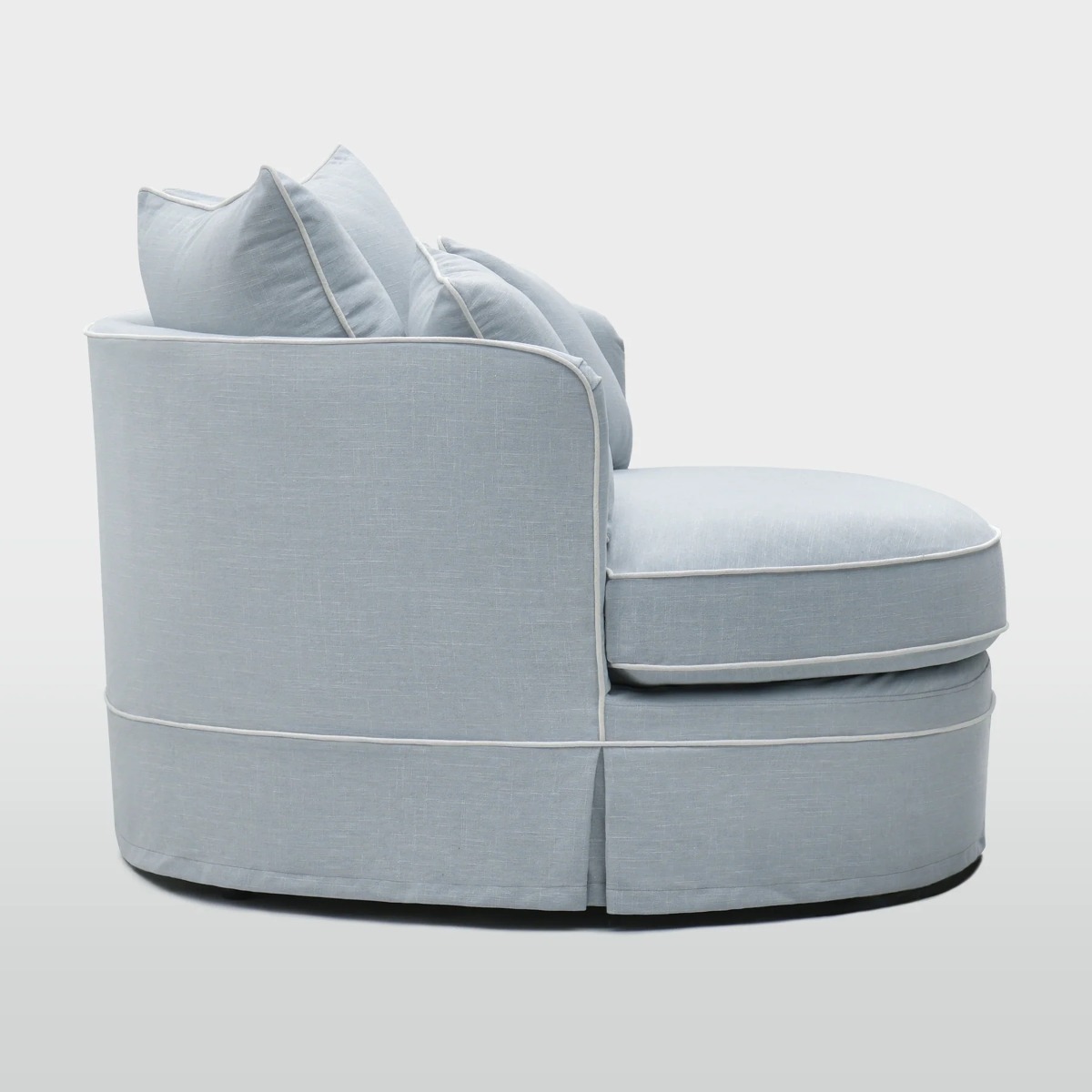 Noosa Hamptons Snuggle Chair Beach with White Piping, L 135cm W 135cm H 80cm (RRP $2999) - Image 3