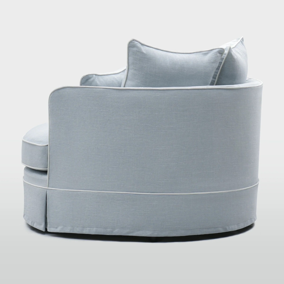 Noosa Hamptons Snuggle Chair Beach with White Piping, L 135cm W 135cm H 80cm (RRP $2999) - Image 4