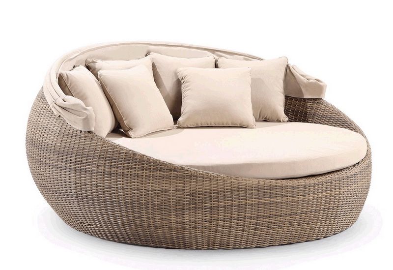 "Cancun" Hamptons Style Outdoor Wicker Large Round Daybed with Canopy in Brushed Wheat with Sand Cushions, 200cm Diameter - Image 2