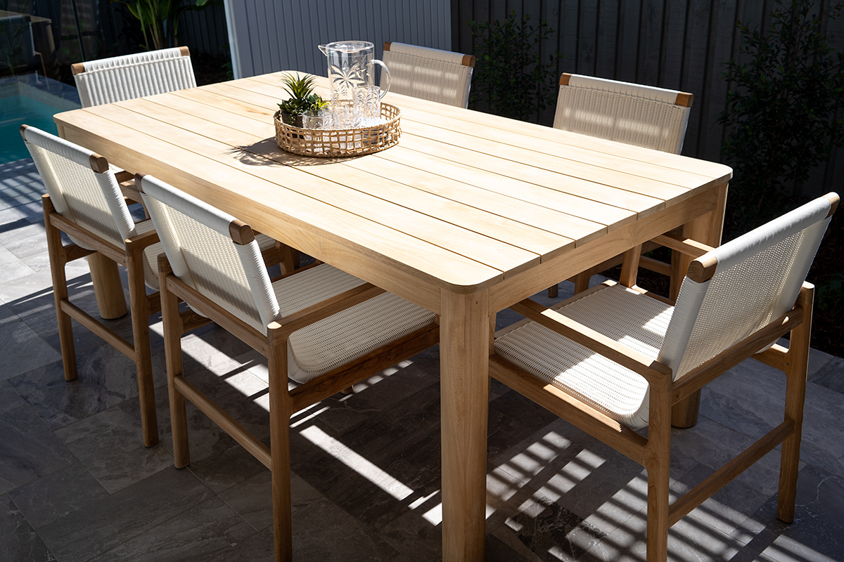 Peninsular Outdoor Chair White, W 56.5cm x D 55cm x H 86cm - Image 2
