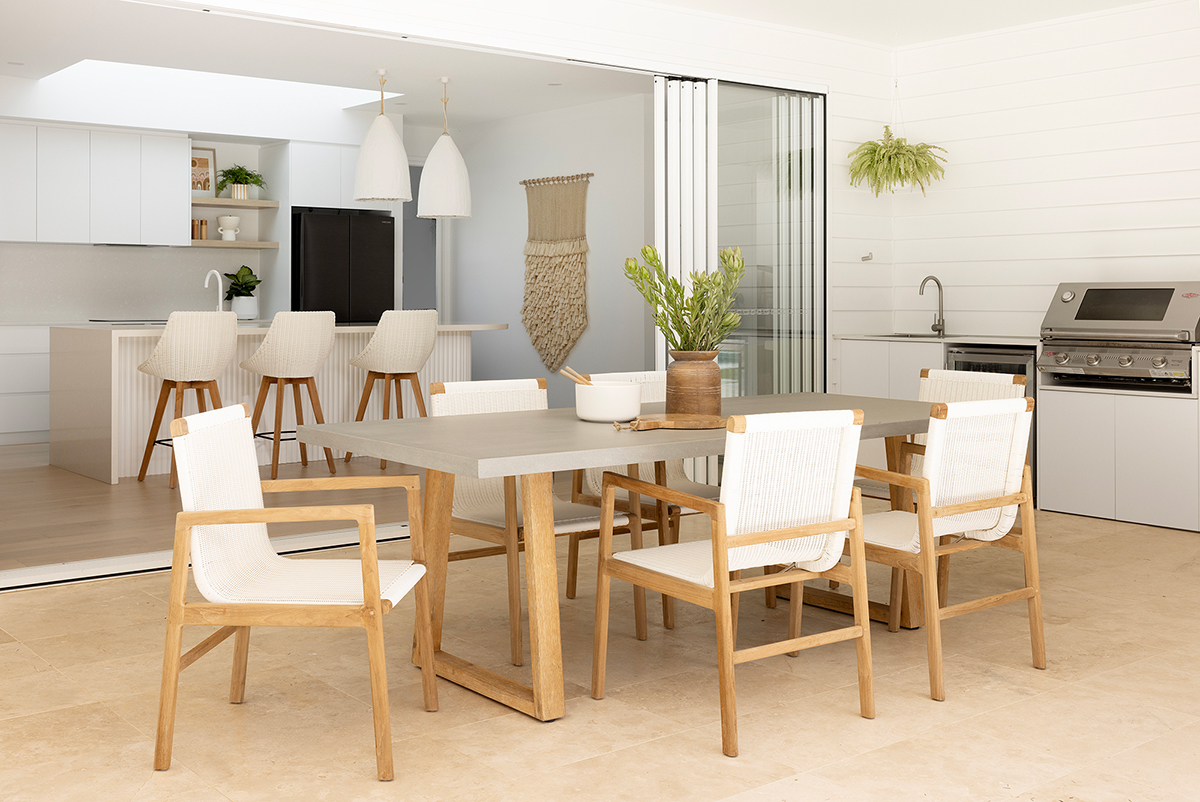Peninsular Outdoor Chair White, W 56.5cm x D 55cm x H 86cm - Image 14