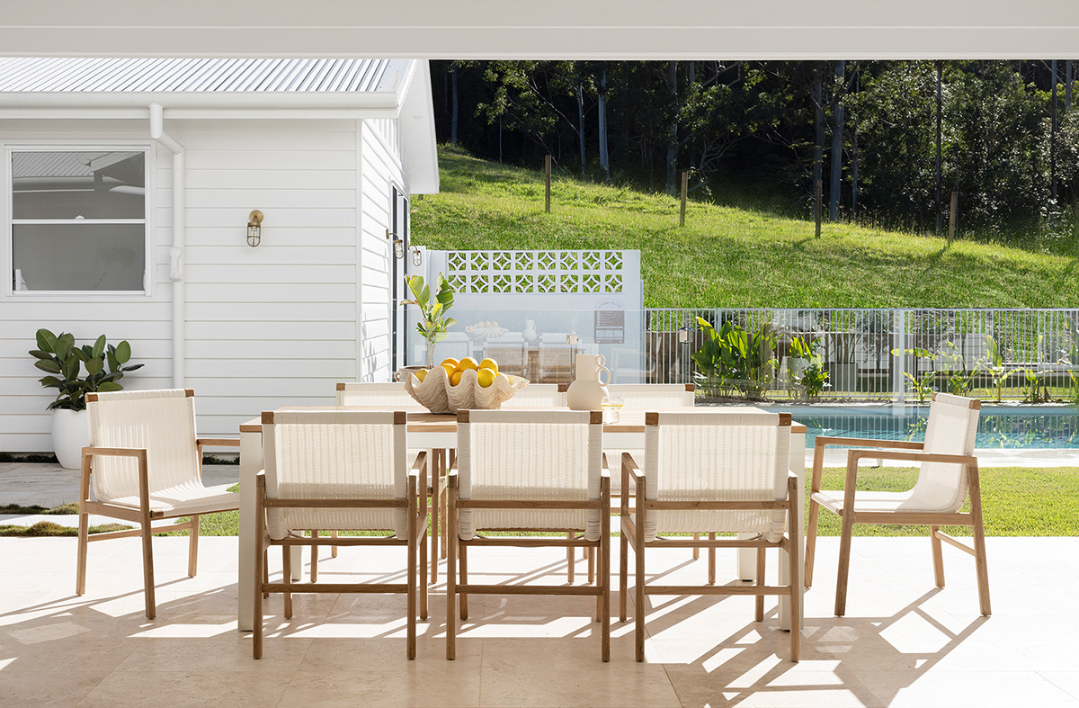 Peninsular Outdoor Chair White, W 56.5cm x D 55cm x H 86cm - Image 6