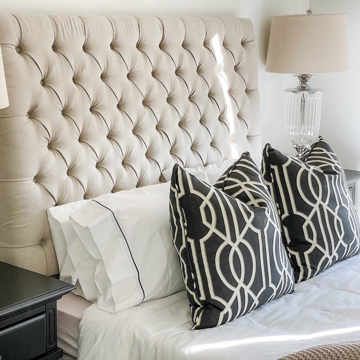 Bellevue Glass Nickel Lamp With Natural Linen Shade (RRP $379) - Image 2