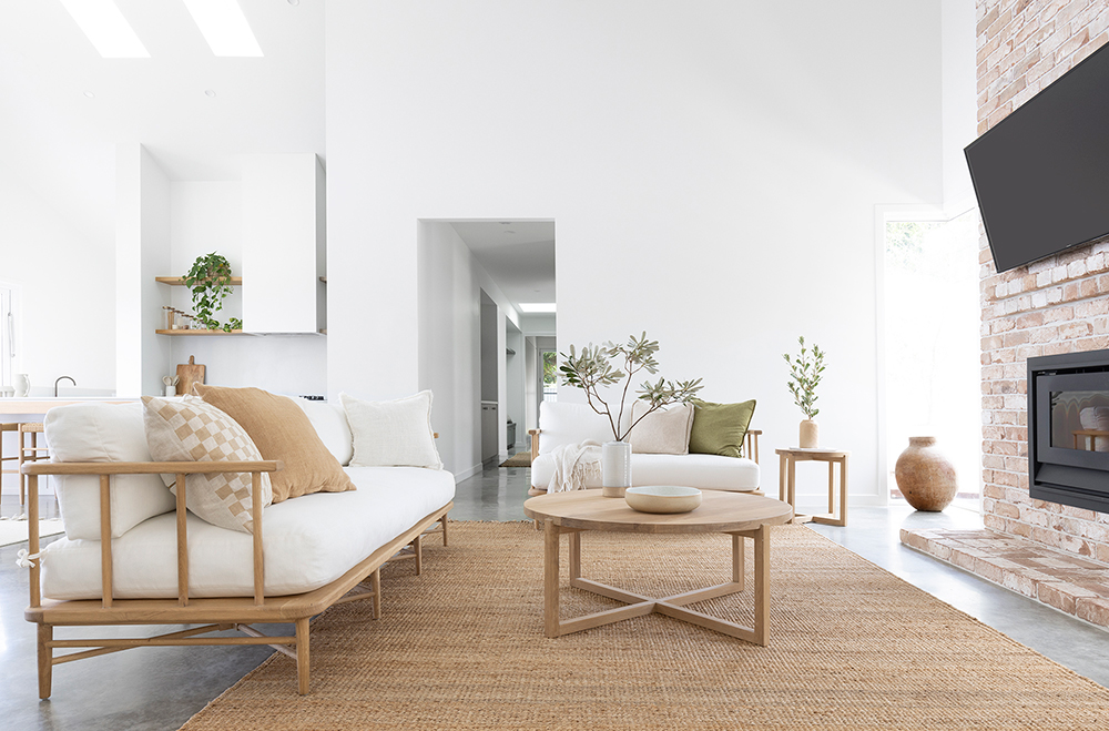 Clovelly Round Coffee Table American Oak, W 100cm x H 47cm - Image 16