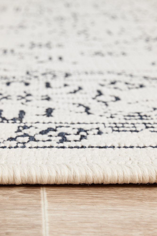 "Seaside" Hamptons Style Outdoor/Indoor Rug, White - Image 5