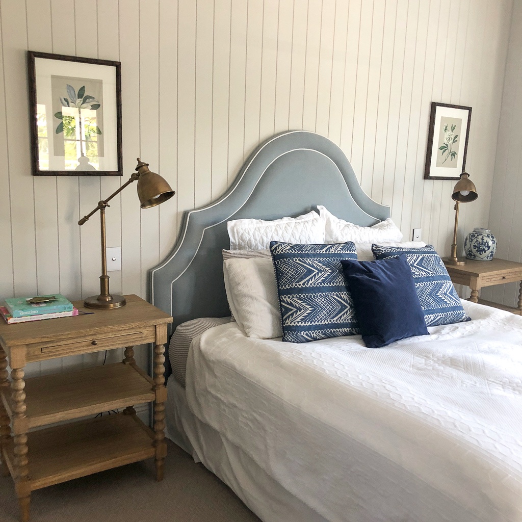 Stradbroke Bobbin Bedside Table, W 66cm x D 46cm x H 76cm - Image 11