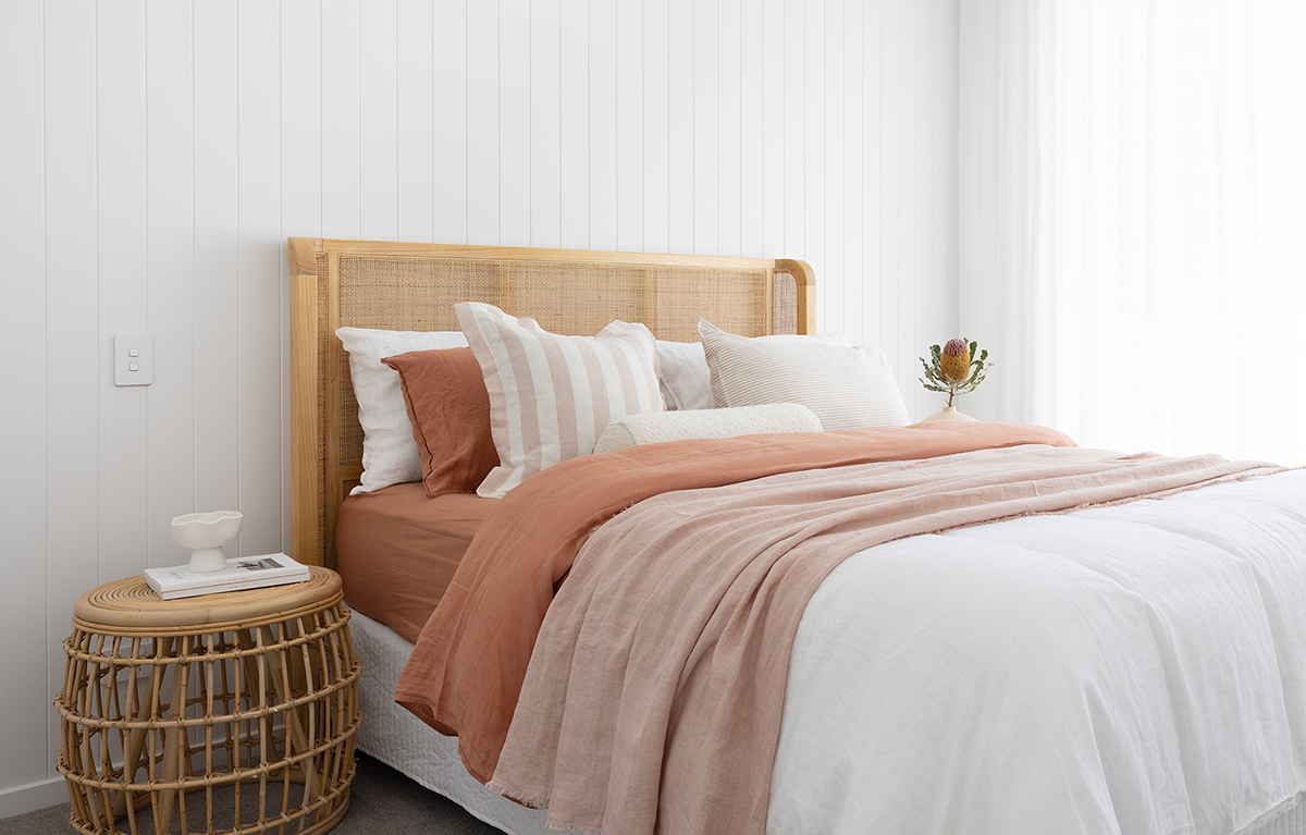 Castaway Bedhead King, Width 205cm x Height 125cm x Depth 15cm - Image 9